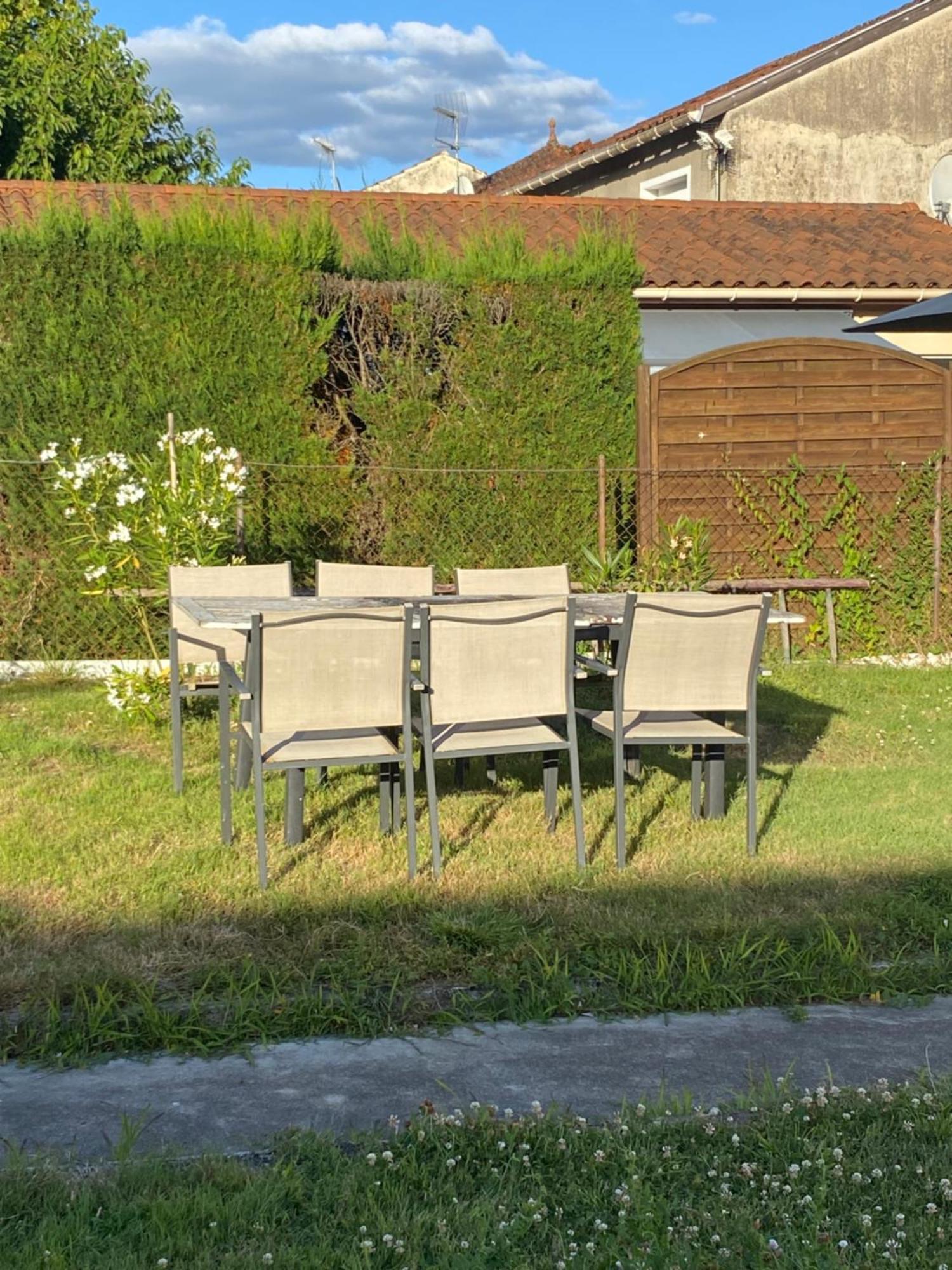 Apartamento L Atelier Du Golf Périgueux Exterior foto